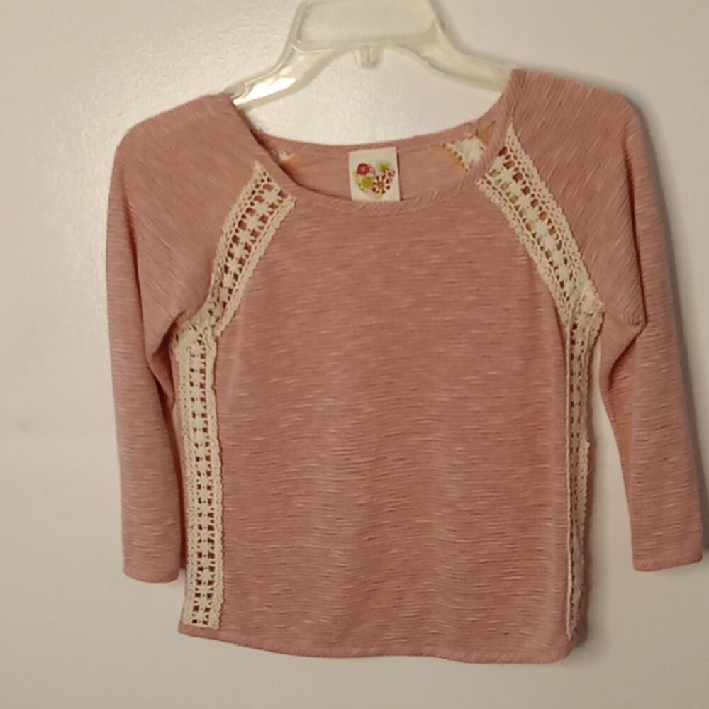 Kiddo Girls Size Small Pink Long Sleeve Top with Lace Detail. Athleisure